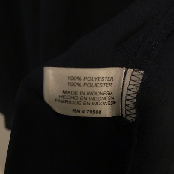 Wow! so cute! Like New! Violet+Claire: Women's long sleeve v-neck blouse in n… - Picture 5 of 6